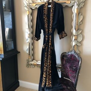 Bloomingdales velvet robe